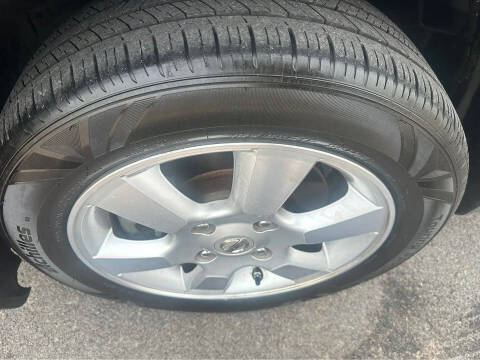 2012 Nissan Versa 1.8 SL