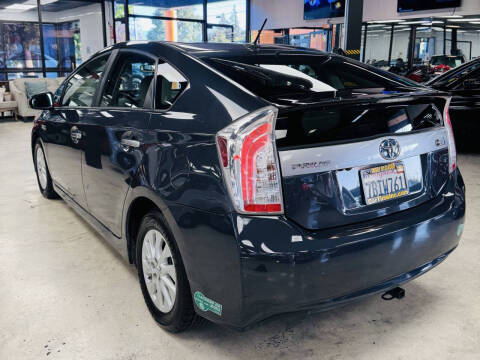 2013 Toyota Prius Plug-in Hybrid