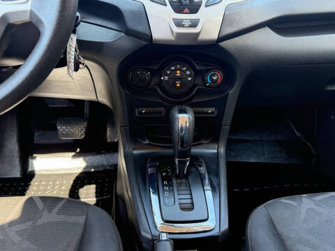 2012 Ford Fiesta SE