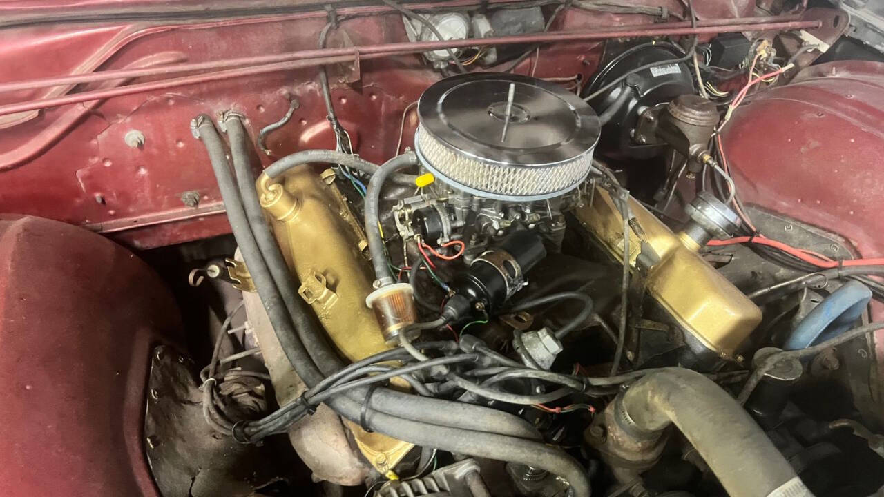 1965 Plymouth Sport Fury 33