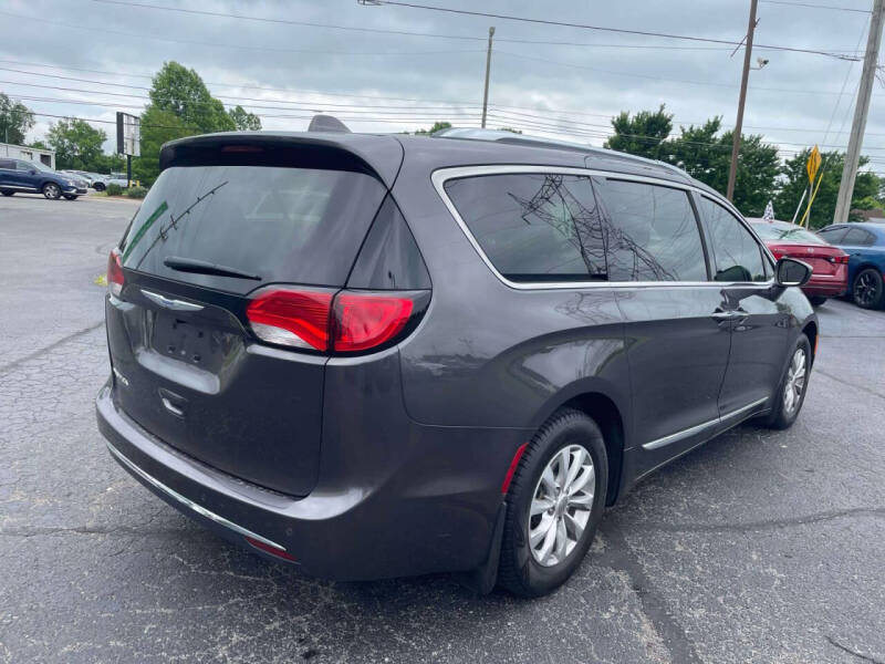 2018 Chrysler Pacifica Touring L
