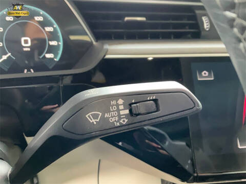 2024 Audi Q8 Sportback e-tron quattro Premium Plus S line