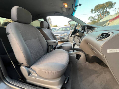 2003 Ford Focus ZX3
