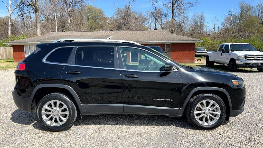 2019 Jeep Cherokee for sale at Big Iron Auto LLC in Cape Girardeau, MO