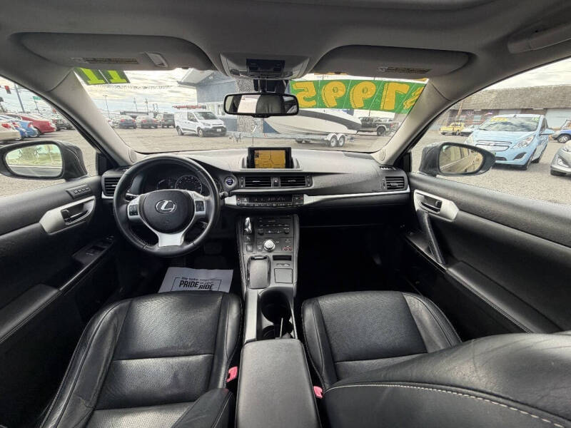 2011 Lexus CT 200h Premium