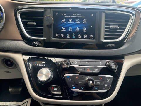 2018 Chrysler Pacifica Touring L