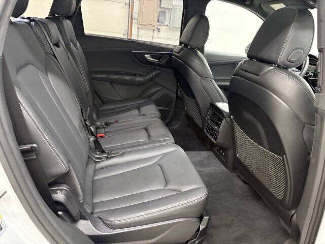 2025 Audi Q7 quattro Prestige 55 TFSI