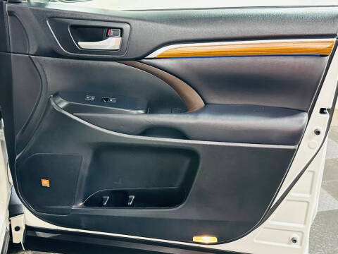 2017 Toyota Highlander Hybrid Limited Platinum