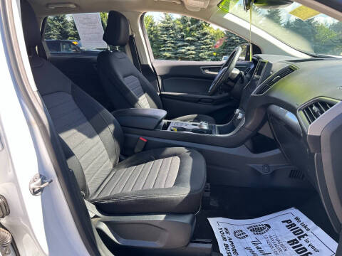 2022 Ford Edge SE