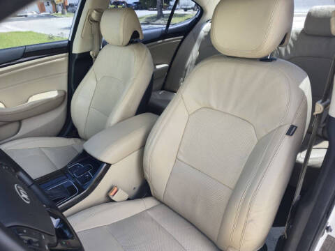 2016 Kia Cadenza Limited