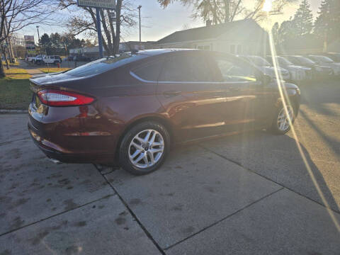2016 Ford Fusion SE