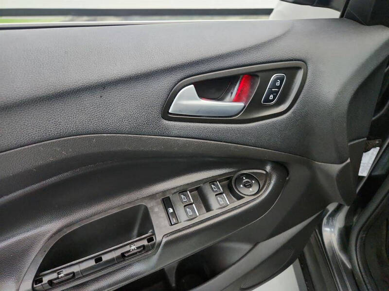 2017 Ford C-MAX Hybrid Titanium