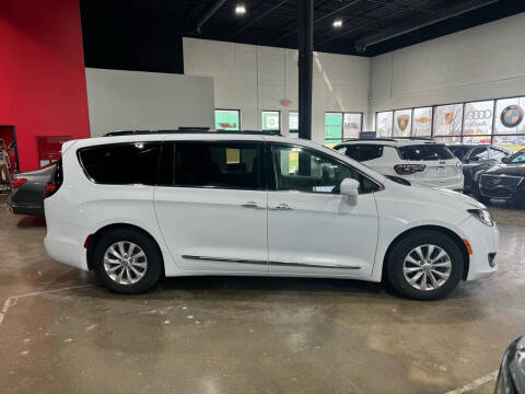 2018 Chrysler Pacifica Touring L Plus