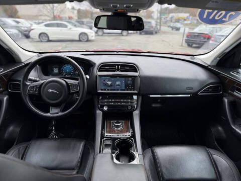 2017 Jaguar F-PACE 35t Prestige