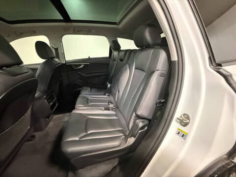 2023 Audi Q7 quattro Premium Plus 45 TFSI