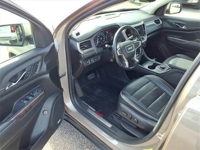 2022 GMC Acadia Denali