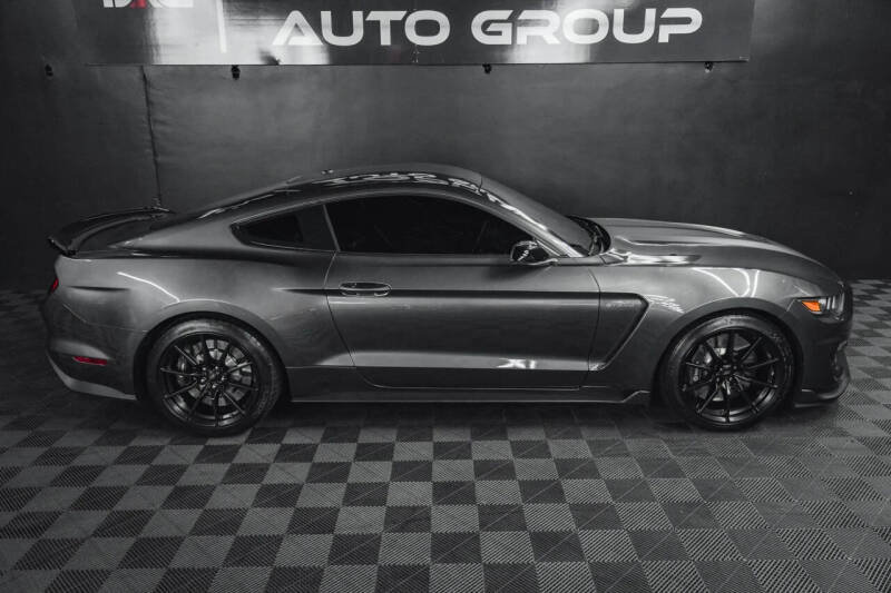 2017 Ford Mustang