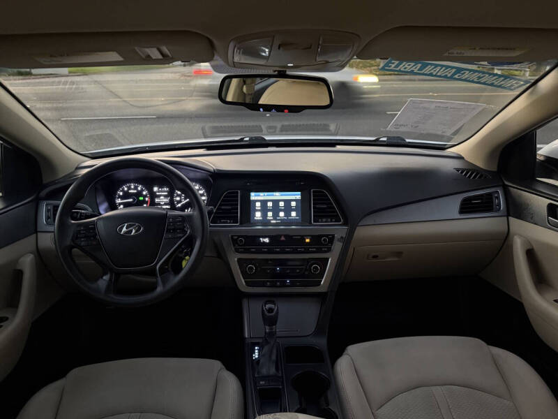 2016 Hyundai Sonata SE