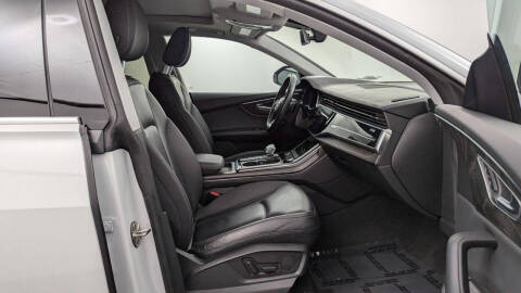 2022 Audi Q8 quattro Premium 55 TFSI