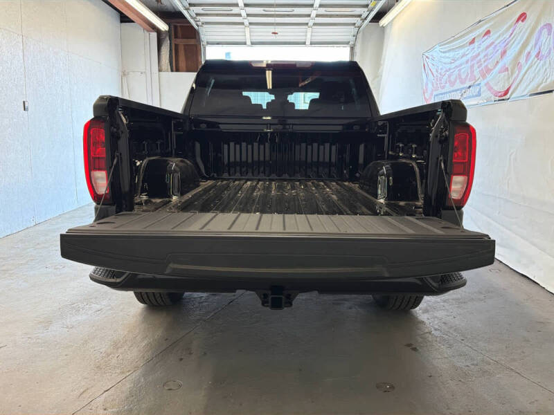 2026 GMC Sierra 1500 Elevation Standard