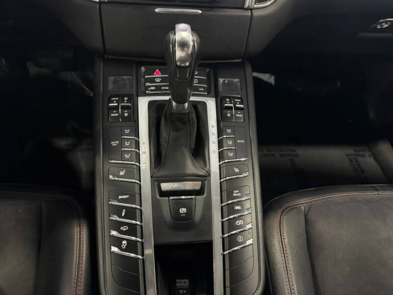 2017 Porsche Macan GTS