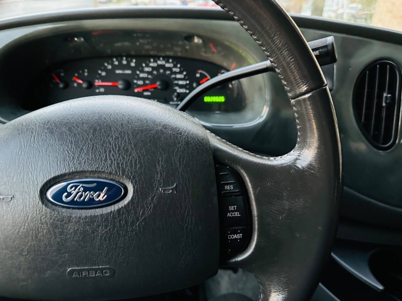 2006 Ford E-Series for sale at American Dream Motors in Winchester, VA