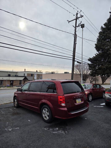 2011 Dodge Grand Caravan Crew