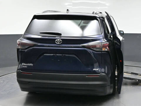 2026 Toyota Sienna XLE 7-Passenger