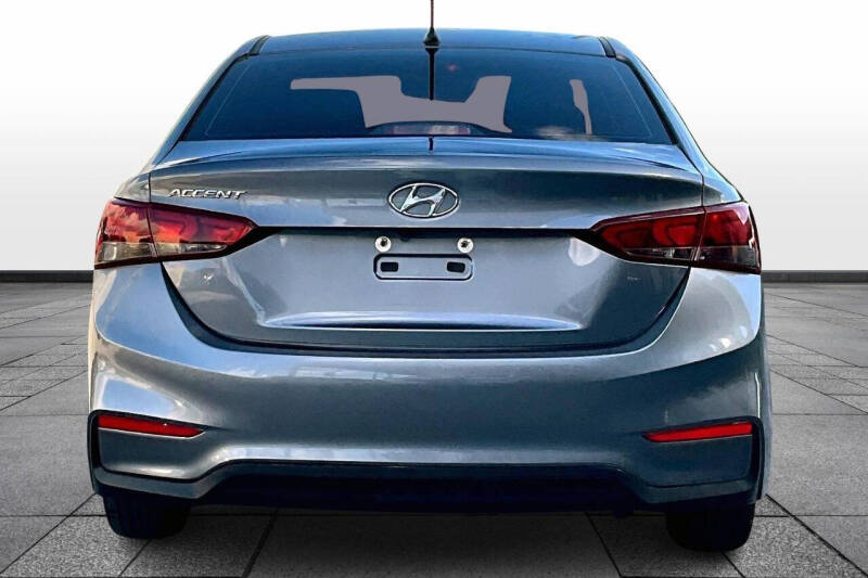 2020 Hyundai Accent SE