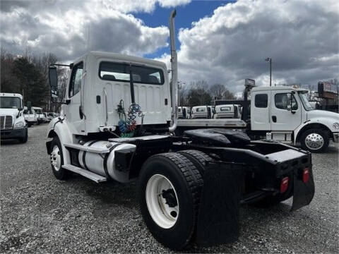 2012 Freightliner M2 112