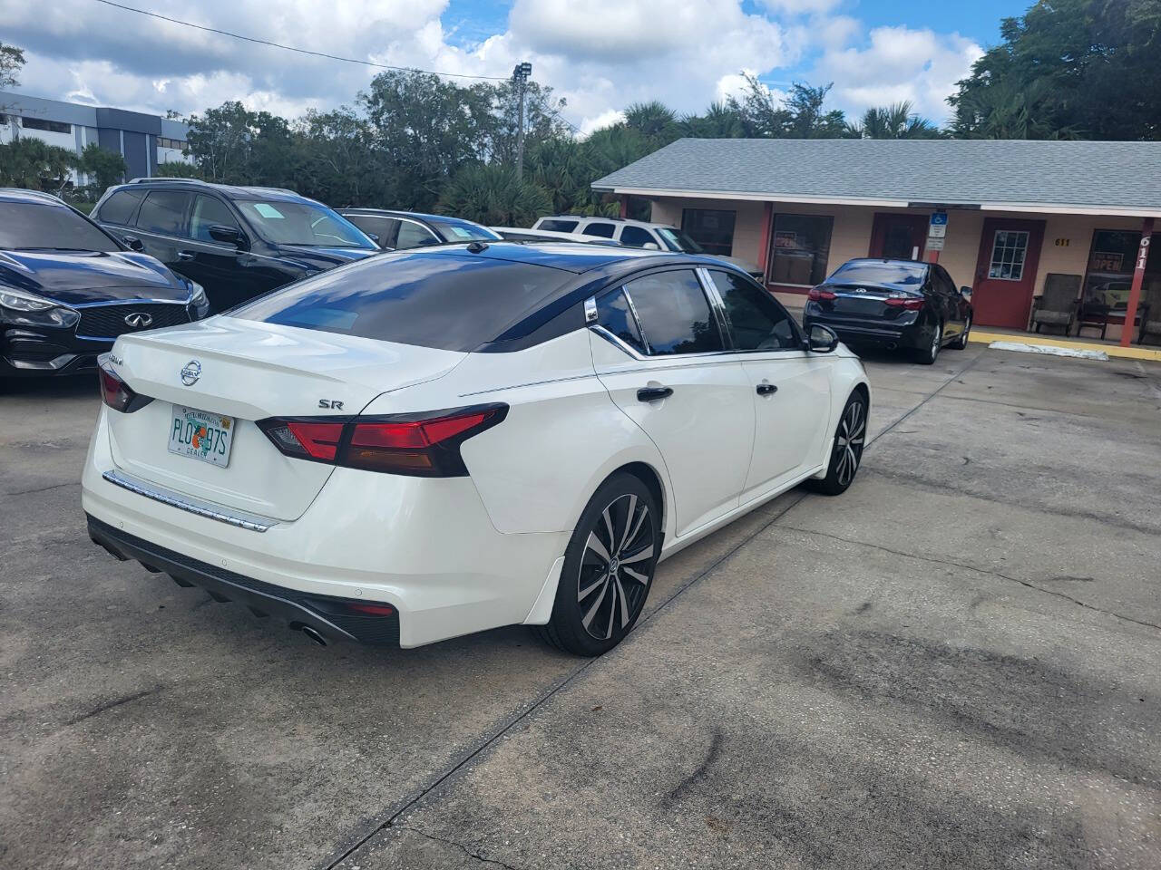 2020 Nissan Altima for sale at FAMILY AUTO BROKERS in Longwood, FL