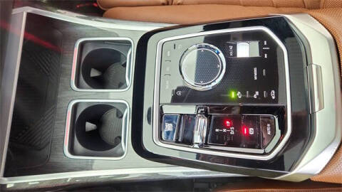 2023 BMW 7 Series 740i