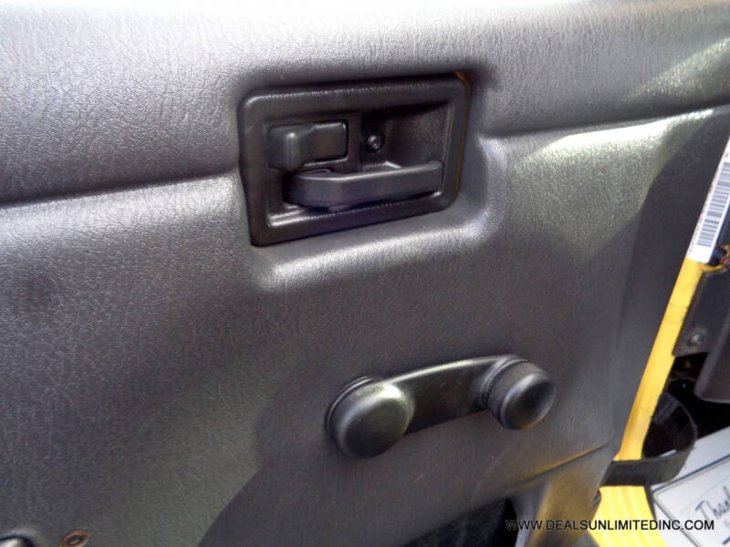 2004 Jeep Wrangler SE