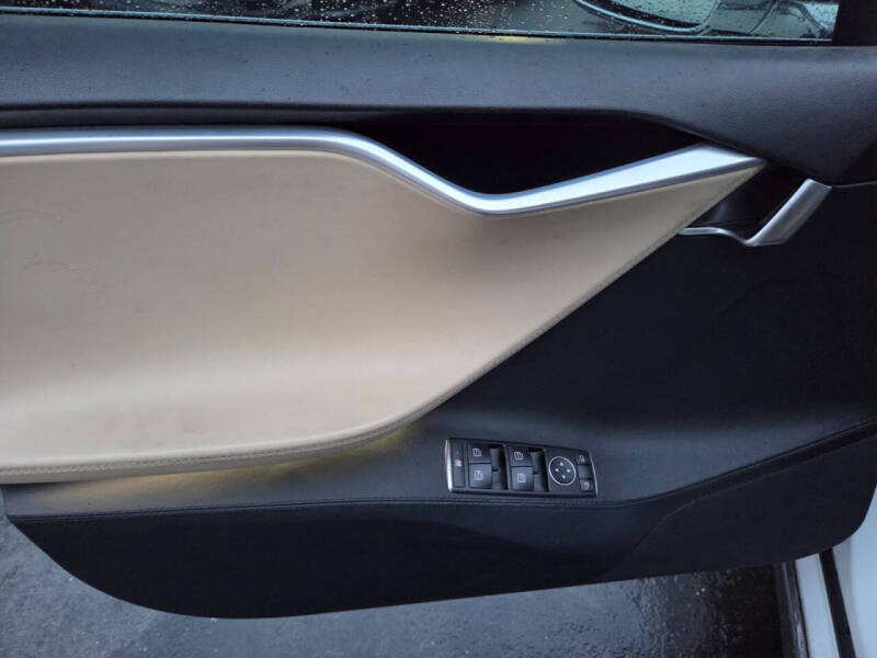 2013 Tesla Model S Performance