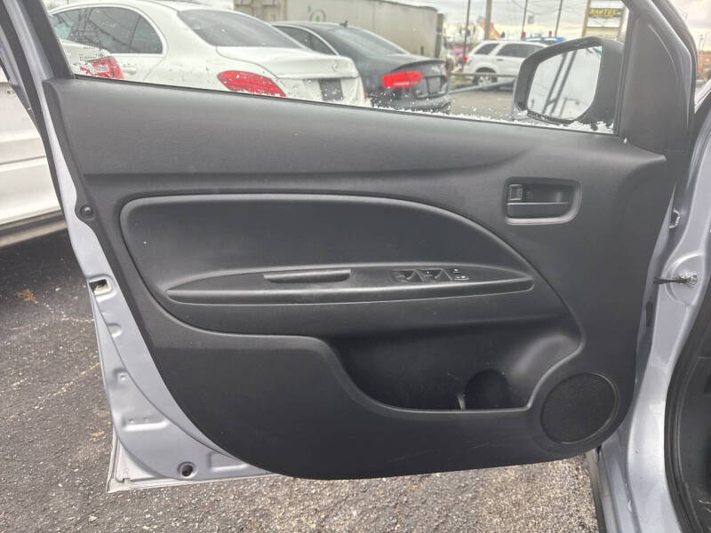 2022 Mitsubishi Mirage ES