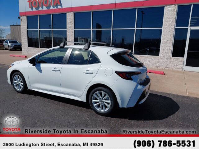 2026 Toyota Corolla Hatchback SE