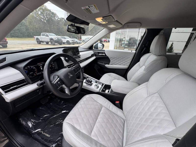 2024 Mitsubishi Outlander SEL