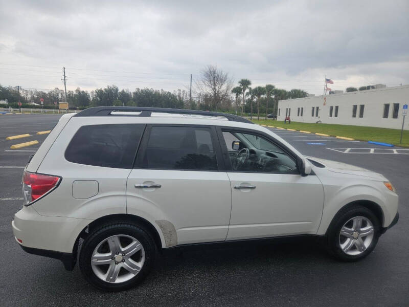 2009 Subaru Forester 2.5X Limited photo 19