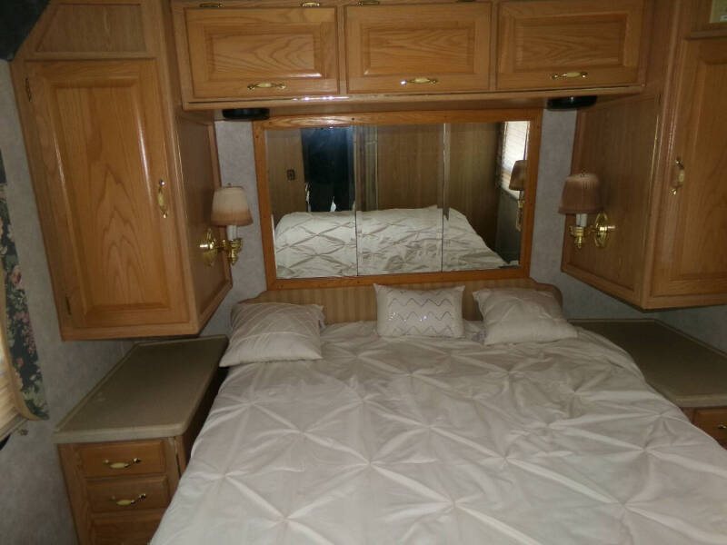 2001 Rexhall  Air Bus