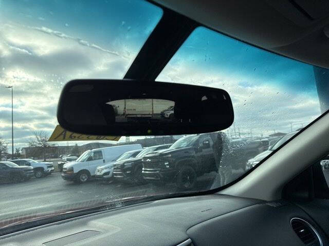 2016 Nissan Pathfinder SV