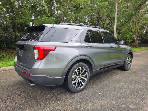 2022 Ford Explorer ST-Line
