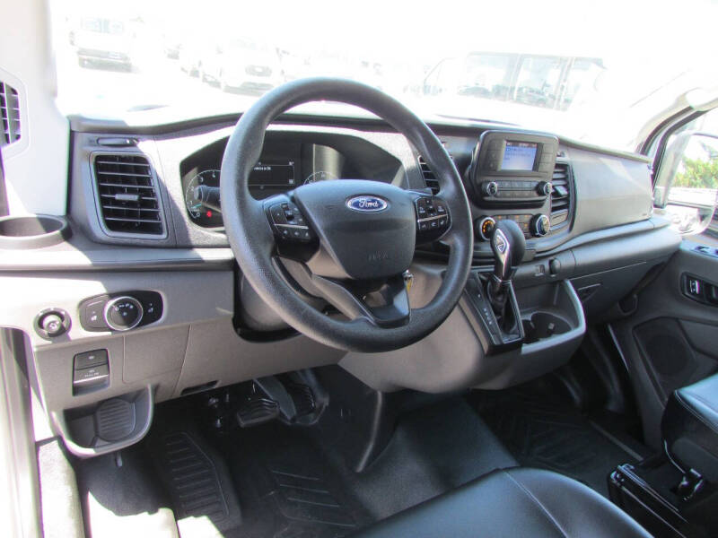2025 Ford Transit 250