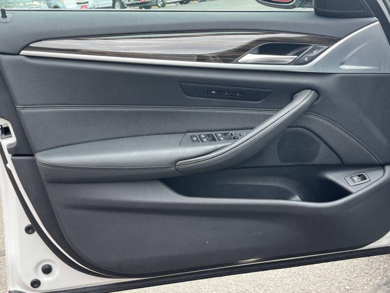 2019 BMW 5 Series 530i xDrive