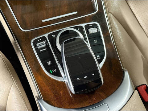 2017 Mercedes-Benz GLC GLC 300