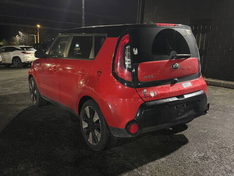2016 Kia Soul +