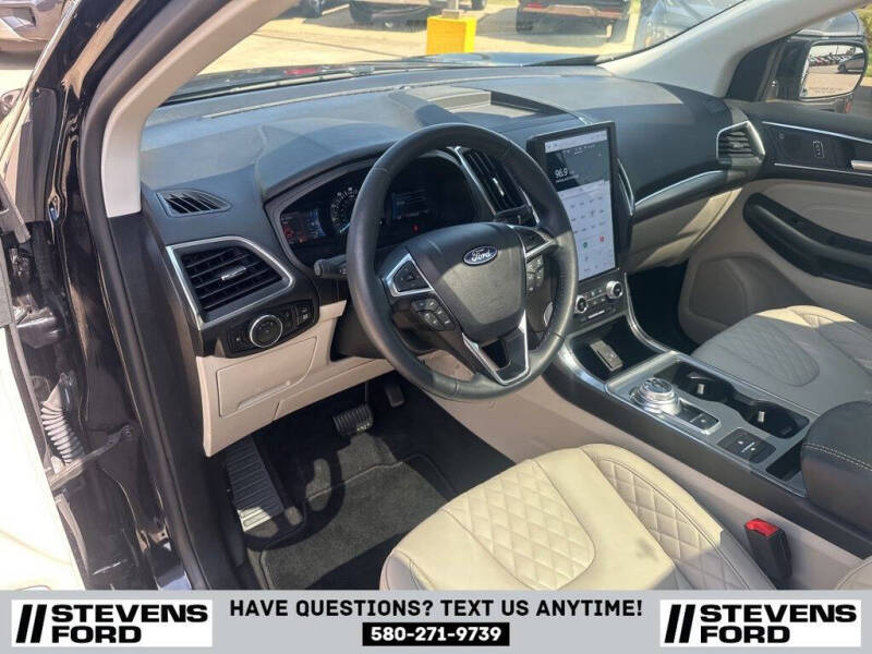 2024 Ford Edge Titanium