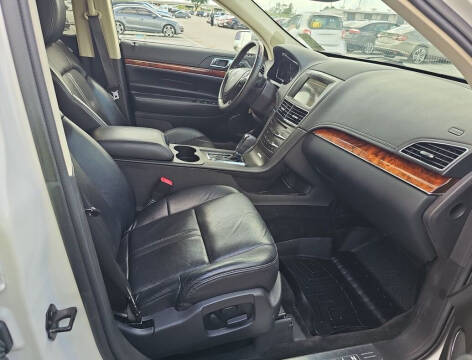 2016 Lincoln MKT EcoBoost