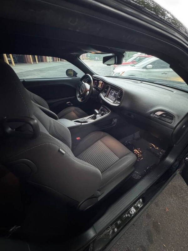 2019 Dodge Challenger SXT