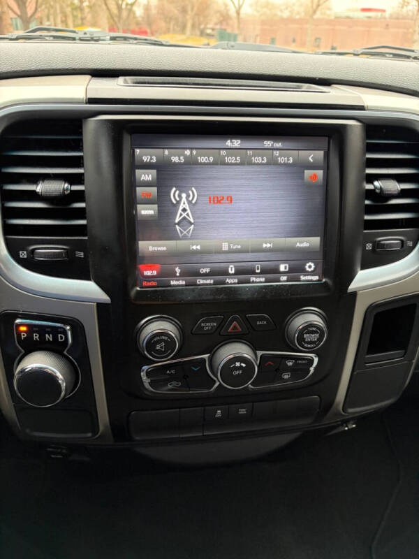 2018 RAM 1500 SLT
