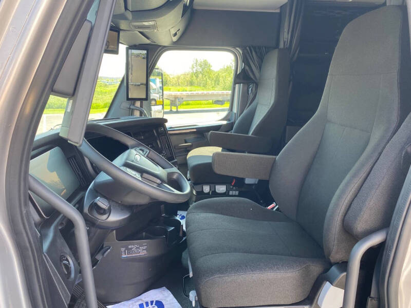 2026 Freightliner Cascadia